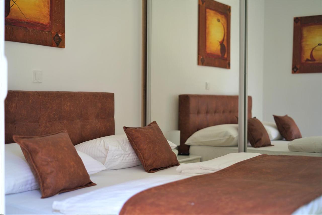 Villa M - Your Business & Holiday Apartment In Шибеник Экстерьер фото