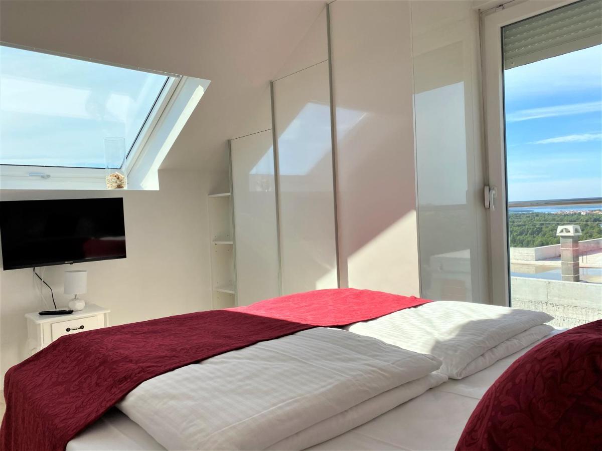 Villa M - Your Business & Holiday Apartment In Шибеник Экстерьер фото