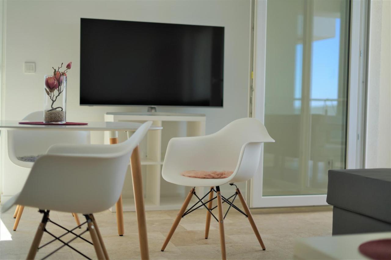 Villa M - Your Business & Holiday Apartment In Шибеник Экстерьер фото