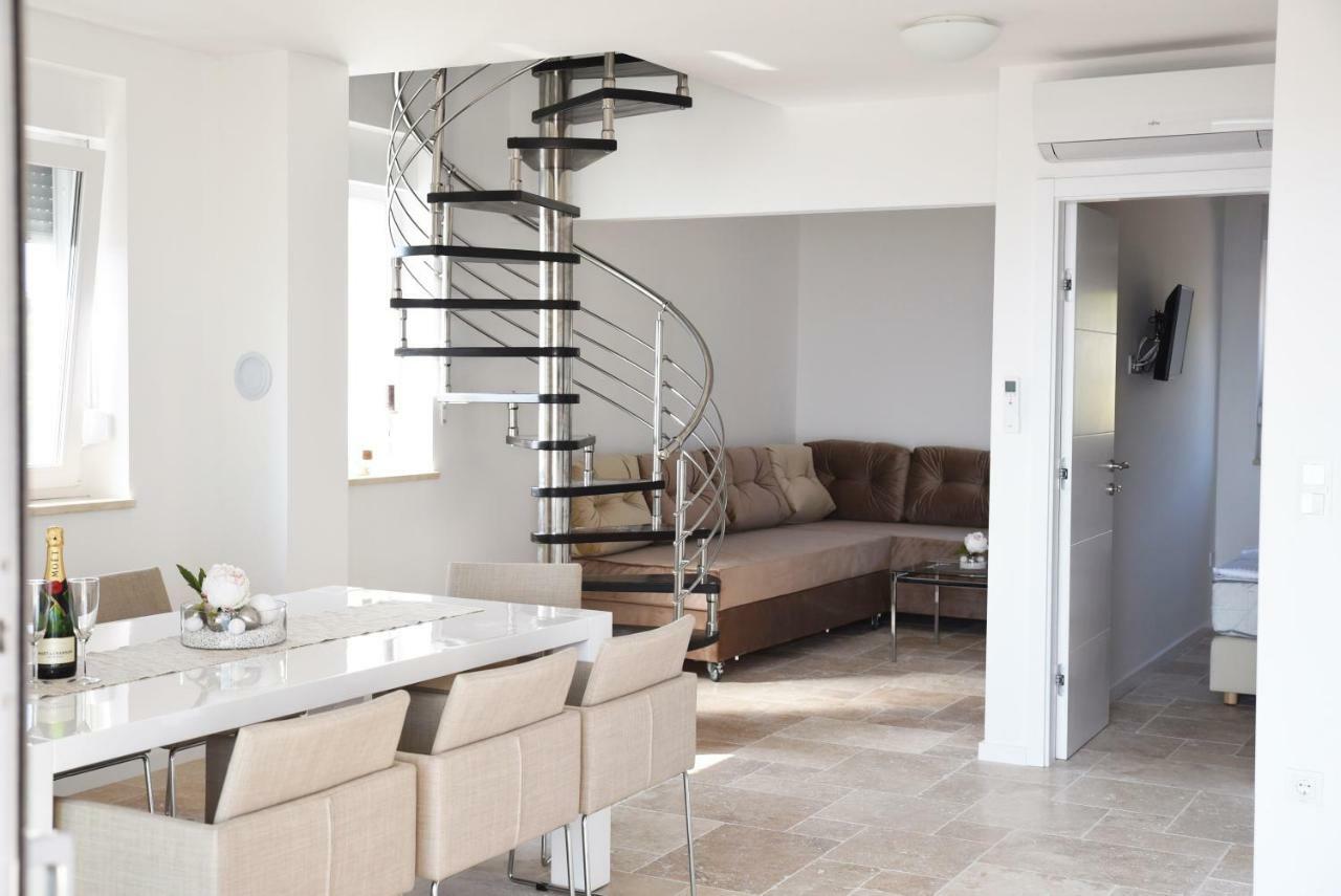 Villa M - Your Business & Holiday Apartment In Шибеник Экстерьер фото